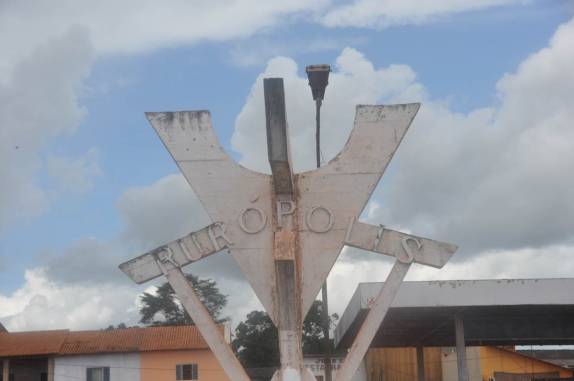 Em Rurópolis, entroncamento da Cuiabá-Santarém e Transamazônica - PA